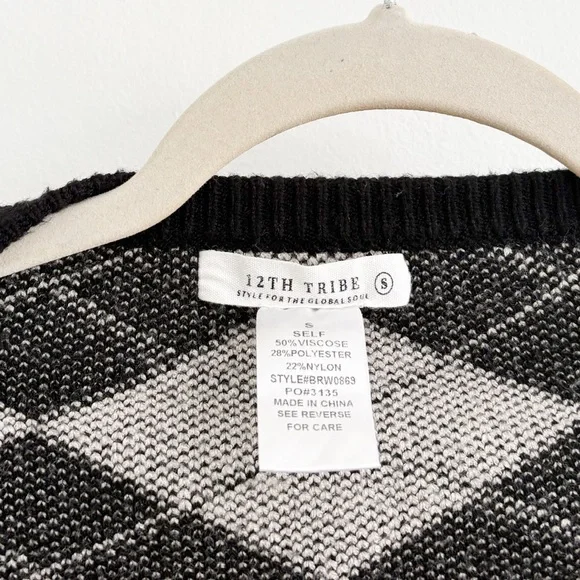 12th Tribe Argyle Cropped Bolero Cardigan - Picture 5 of 6